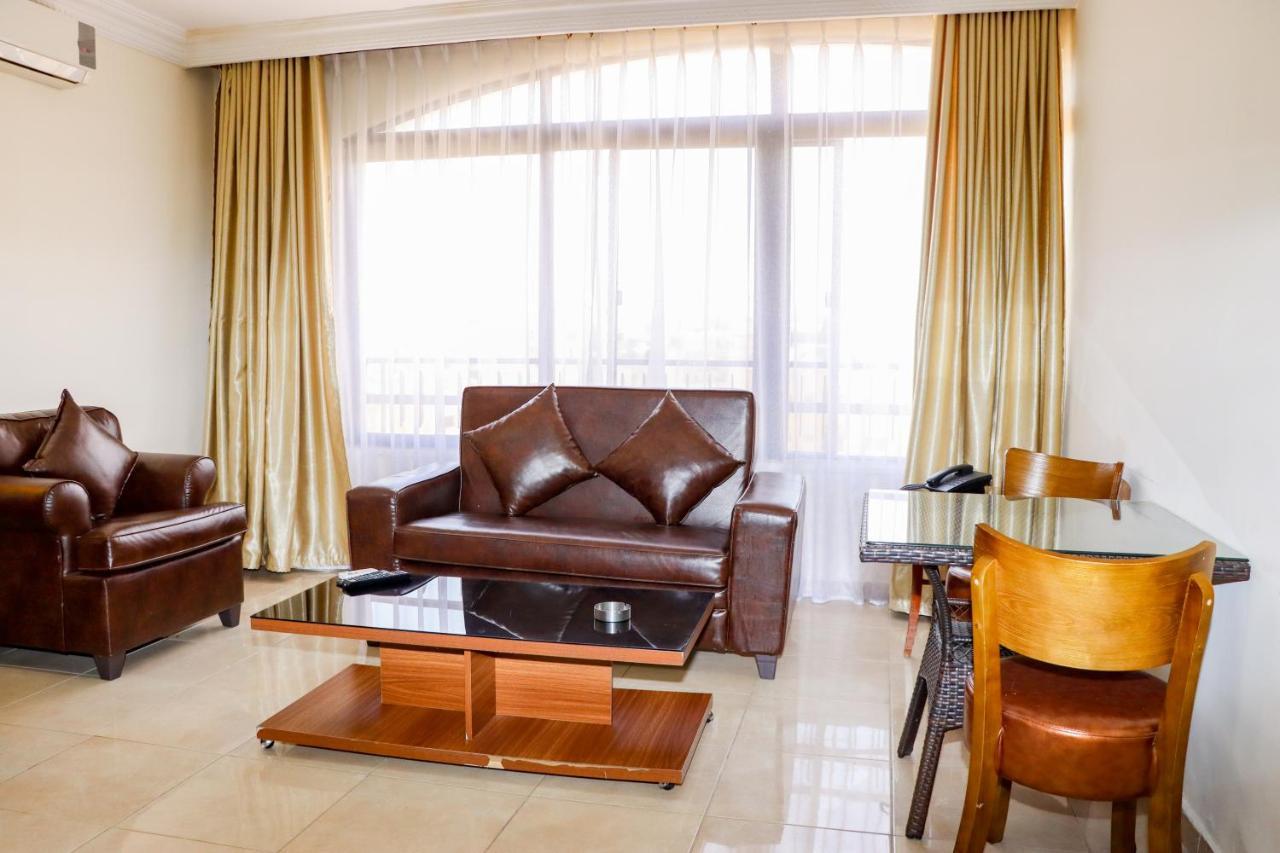 Al Jamal Suites Buitenkant foto