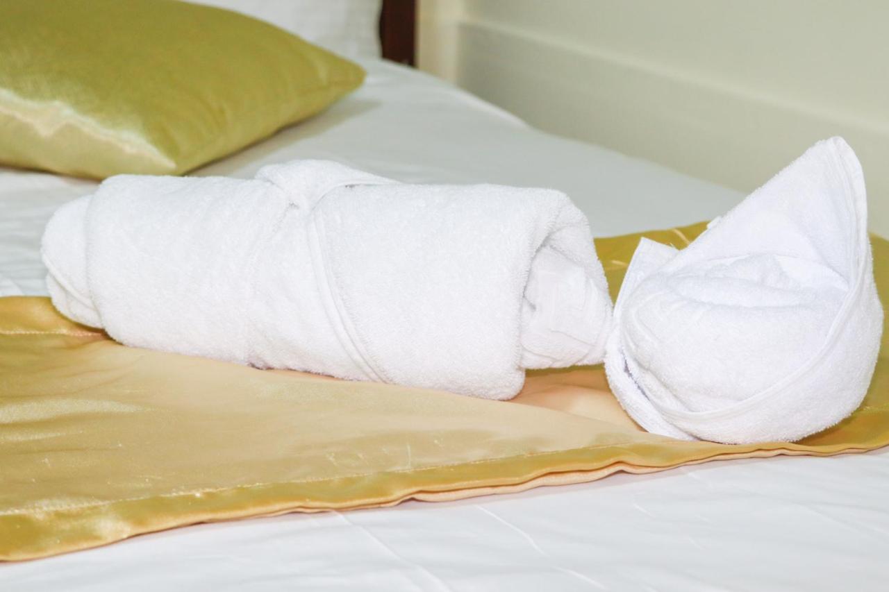 Al Jamal Suites Buitenkant foto